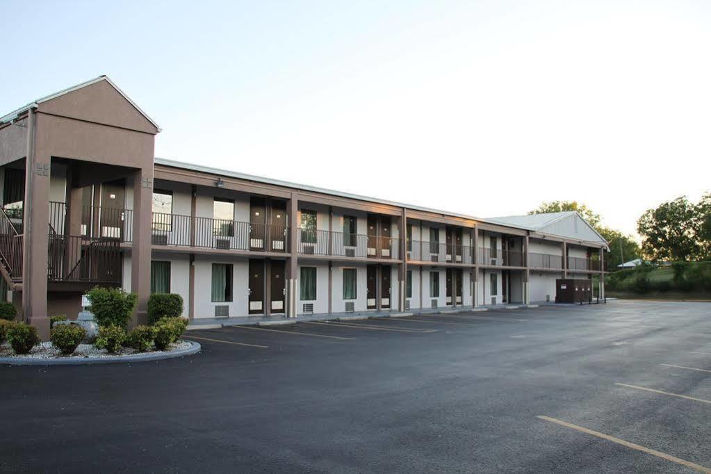 Shelbyville Inn - Shelbyville, Tn 37160 Esterno foto